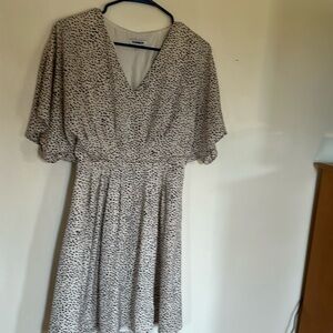 Express v neck flutter sleeve dress
